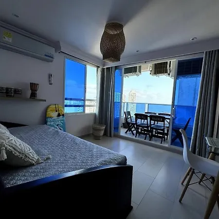 Comfortable Apt By The With 180º Ocean Views *
