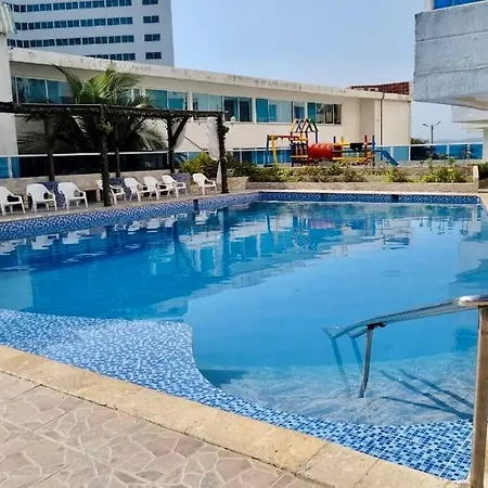 Comfortable Apt By The With 180º Ocean Views Apartamento